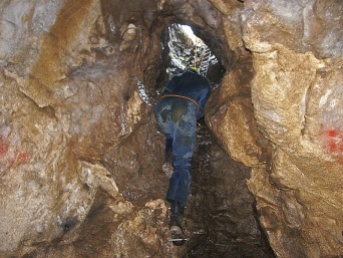 Navvy Noodle Hole. Matt nearly down the 1st pitch – on ladders for a change.